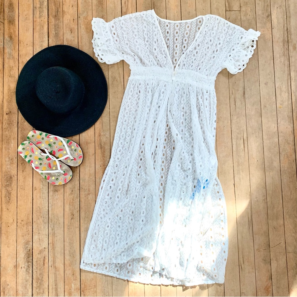 Cupshe white lace swim cover up, Ladies Small